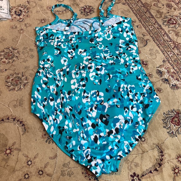 One piece bikini - Picture 4 of 6